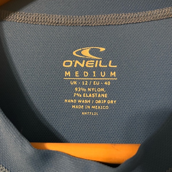 Women’s O’Neill Rash Guard - Picture 3 of 5